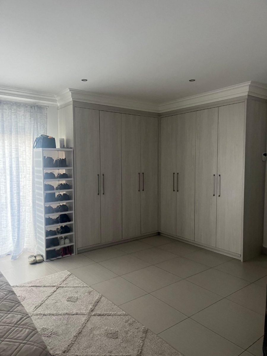 4 Bedroom Property for Sale in Heuwelsig Free State